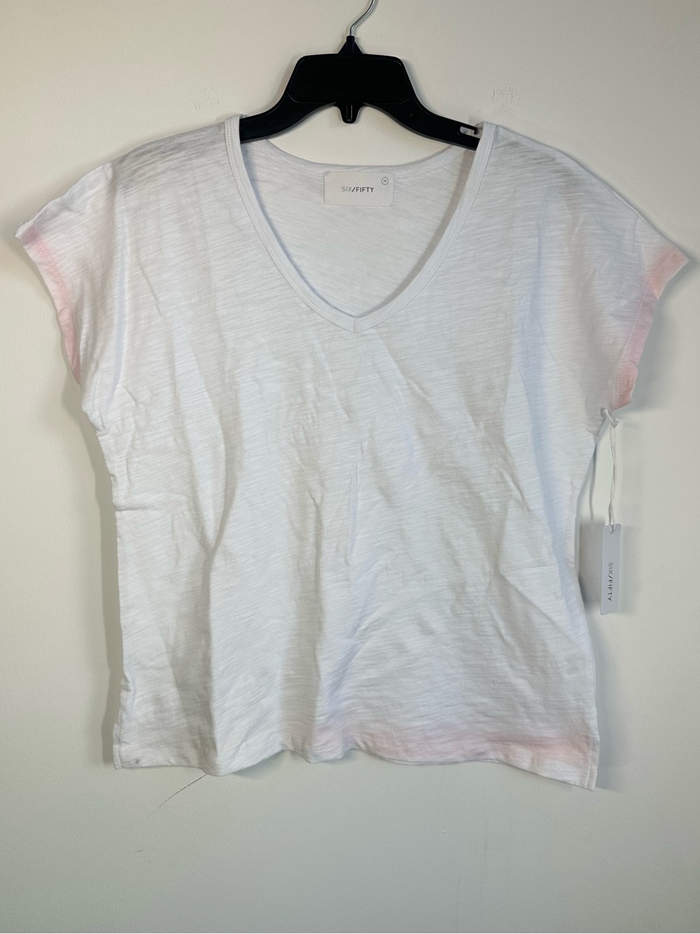 NWT SIX/FIFTY White Slub V-Neck Tee Pink Trim Cap Sleeve Top, Size Medium